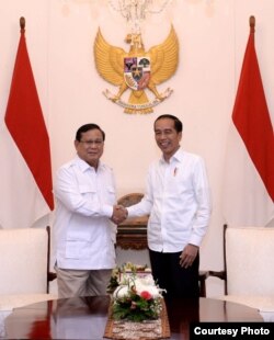 Presiden Joko Widodo dan Prabowo Subianto, bertemu di Istana Merdeka, Jakarta, Kamis sore, 11 Oktober 2019. (Foto courtesy: Setpres RI)