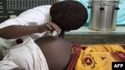 Ifoto ngereranyo y'umupfasoni yibungenze