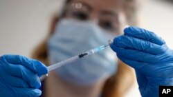 Sağlık Bakanı Koca toplu bir aşı kampanyasının ya da kapanma benzeri tedbirlerin asla uygulanmayacağını söyledi