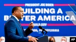 Pittsburgh Mayor Ed Gainey speaks at Carnegie Mellon University at Mill 19 in Pittsburgh, Jan. 28, 2022.