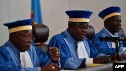 Noel Funga, moko na ba zuzi mitano ya Cour constitutionnelle, azali koloba, na Kinshasa, 15 janvier 2019.
