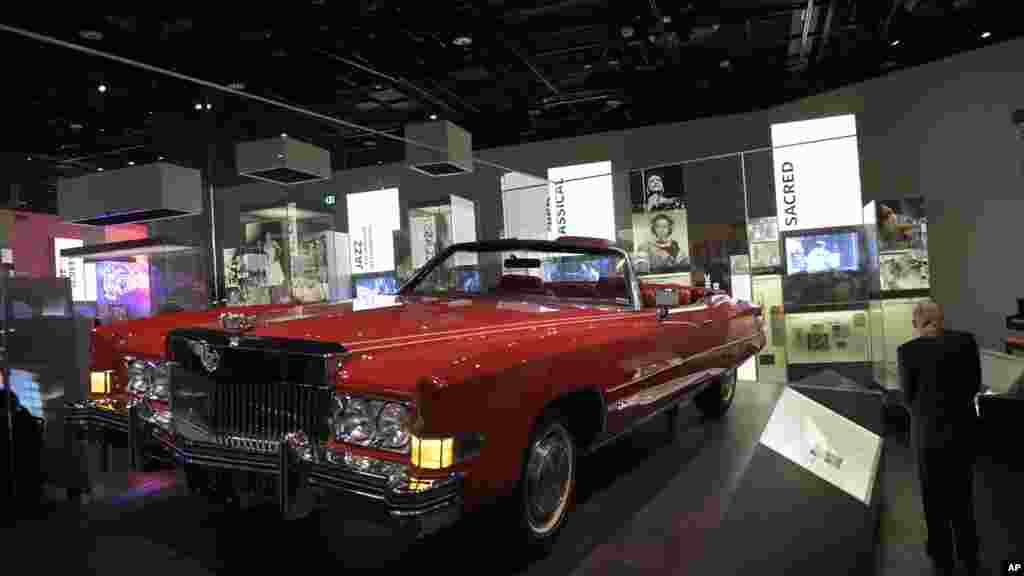 La Cadillac Eldorado de 1973 appartenant à Chuck Berry est exposé dans le musée de Smithsonian, à Washington, 14 Septembre 2016.