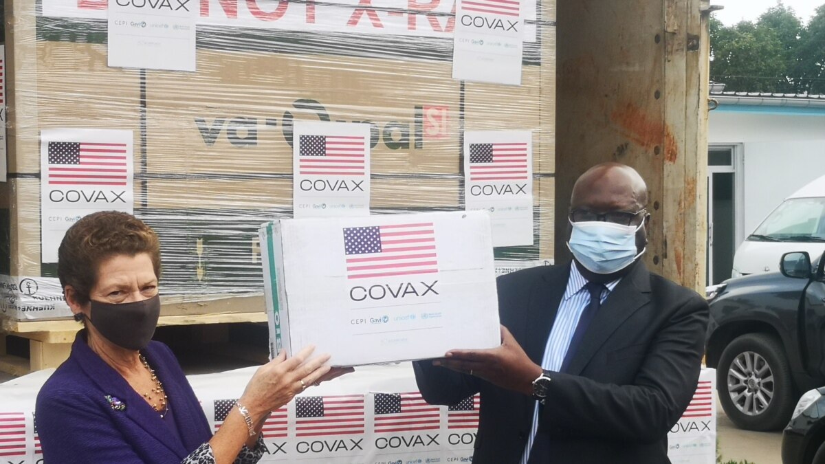 Brazzaville reçoit des USA un don de plus de 300.000 doses de vaccins covid - Vimarsana News