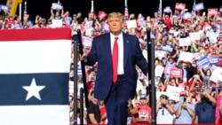 Presidenti Trump gjatë një tubimi në Karolinën e Veriut