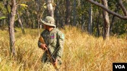 Park rangers show forest patrols to reporters in Cambodia's Srepok Wildlife Sanctuary in Koh Nhek district Mondulkiri on Jan. 17, 2021. (Aun Chhengpor/VOA)