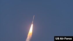 為美國太空軍發射的第一顆通信衛星2020年3月26日發射升空（美國空軍照片）