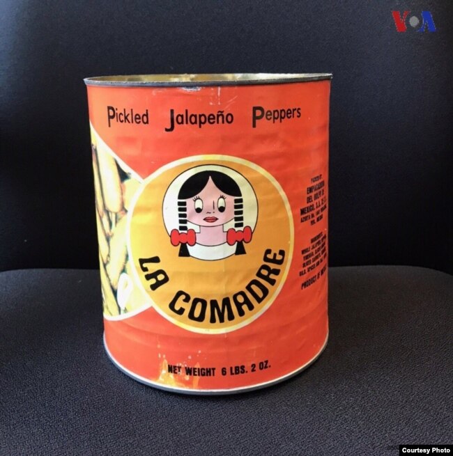 Latas de jalapeÃ±os que contenÃ­an droga y arena para cumplir con el peso establecido en la lata. La marca La Comadre, segÃºn testigos en el juicio a JoaquÃ­n "El Chapo" GuzmÃ¡n en Nueva York,, fue creada por el narcotraficante para poder enviar la droga a Estados Unidos. Foto: U.S. Attorney's Office.