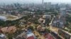Heavy Rain, High Winds Force Malaysians to Flee