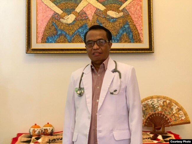 Dokter I Ketut Susila adalah ahli penyakit jantung pada RSUD Buleleng di Singaraja, Bali.