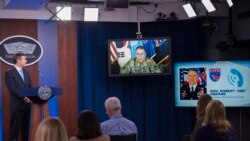 驻韩美军司令艾布拉姆斯上将(General Abrams)通过视频参与记者会（美国国防部2020年3月13日照片）