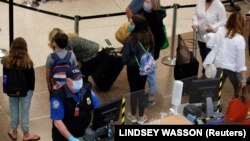 미국 워싱턴주 시애틀 터코마 국제공항에서 보안 검색이 진행되고 있다. (자료사진)
