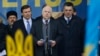 McCain se involucra en conflicto de Ucrania
