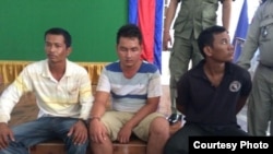 The three suspects who were arrested on Oct 12, 2014 for the alleged murder of a Cambodian journalist, Taing Try in Kratie province. From left to right: La Narong, Kem Pheakdey and Pin Heang are (Photo: Khmer Journalist Democracy Association)