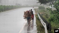 ရွာသားများ ဘေးလွတ်ရာသို့ ရွှေ့ပြောင်းနေကြပုံ (မေ၊ ၀၃၊ ၂၀၁၉)