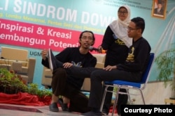 Komunitas juga berbagi pengetahuan seputar individu dengan sindrom down. (Foto: Humas RSA UGM)