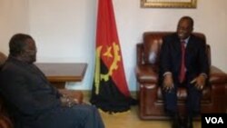 Angola vice presiente Manuel Vicente (direita); bispo metodista José Quipungo