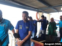 Ramli pengendali penyelundupan narkotika asal Malaysia yang merupakan narapidana di Lapas Tanjung Gusta, Medan, Selasa (15/1). (Foto: VOA/Anugrah)