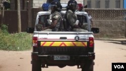 Forças policiais patrulham ruas de Quelimane