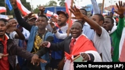 Des partis de l'opposition après un meeting qui s'est soldé par la violence à Kinshasa, 15 septembre 2015.