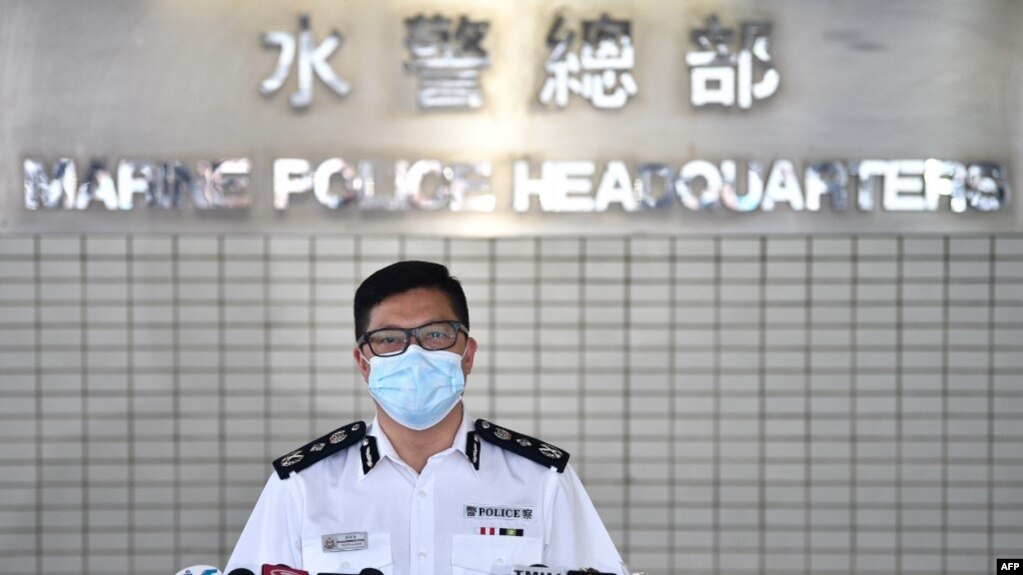 香港警务处处长邓炳强在水警总部对媒体讲话。（2020年8月27日）