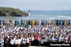 Presiden Joko Widodo berfoto bersama dalam acara deklarasi anti radikalisme terorisme dari pimpinan perguruan tinggi se Indonesia di Nusa Dua Bali Selasa 26 September 2017. (Foto Biro Pers kepresidenan RI).