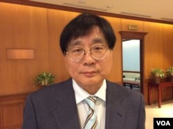 台湾关怀中国人权联盟理事长杨宪宏 (美国之音申华拍摄）