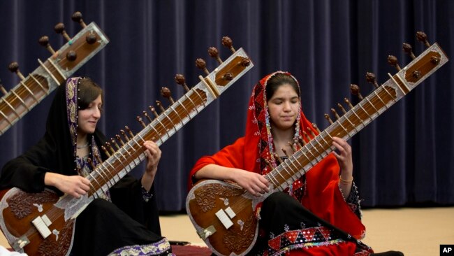 اسکول سے تربیت حاصل کرنےو الی لڑکیوں نے 2013 میں امریکہ میں بھی اپنے فن کا مظاہرہ کیا۔(فائل فوٹو)
