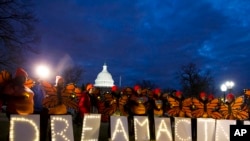 Trump prêt à accorder la citoyenneté aux "Dreamers" au bout de "10/12 ans"