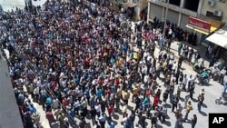 Εισβολή δυνάμεων ασφάλειας της Συρίας και σε άλλες πόλεις