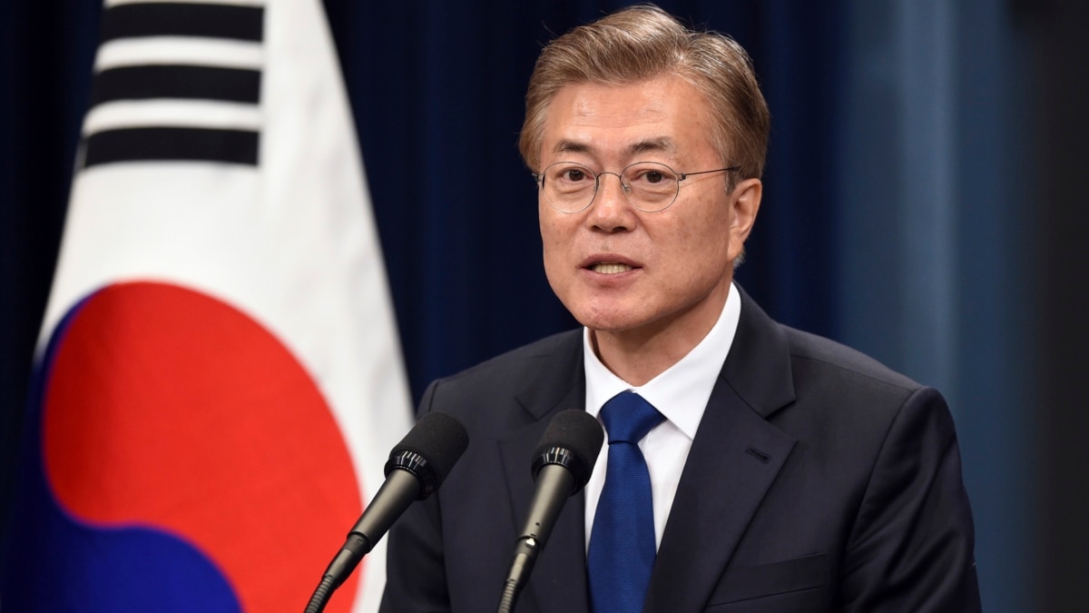 New South Korean President Takes Office, Faces Hard Issues