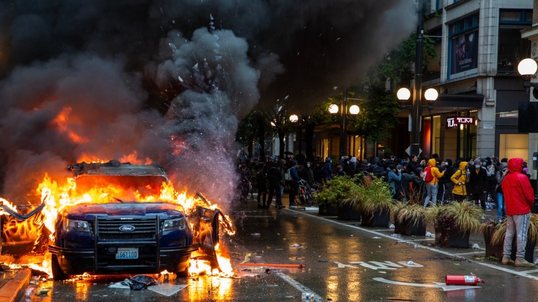 Zapaljeni automobil u Seattleu