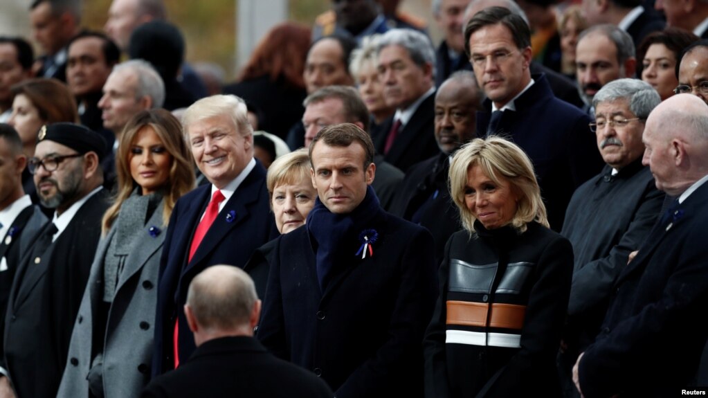 El presidente Donald Trump y otros líderes mundiales en la conmemoración de los 100 años del fin de la Primera Guerra Mundial.