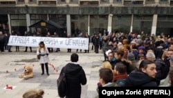 Serbia - The gathering in solidarity with the family of David Dragicevic, entitled "The Heart for David - Belgrade near Banja Luka", began on the plateau outside the Faculty of Philosophy in downtown Belgrade. 26. December 2018