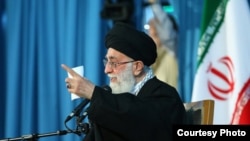 Ayatolá Ali Khamenei, líder supremo de Irán.