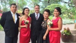 ທ່ານສຸກສະຫວັດ ສຸຣະພົລ ແລະຄອບຄົວ