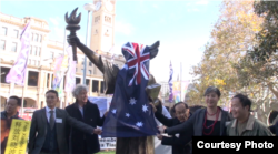 民主女神像悉尼揭幕（悉尼民主平台提供）
