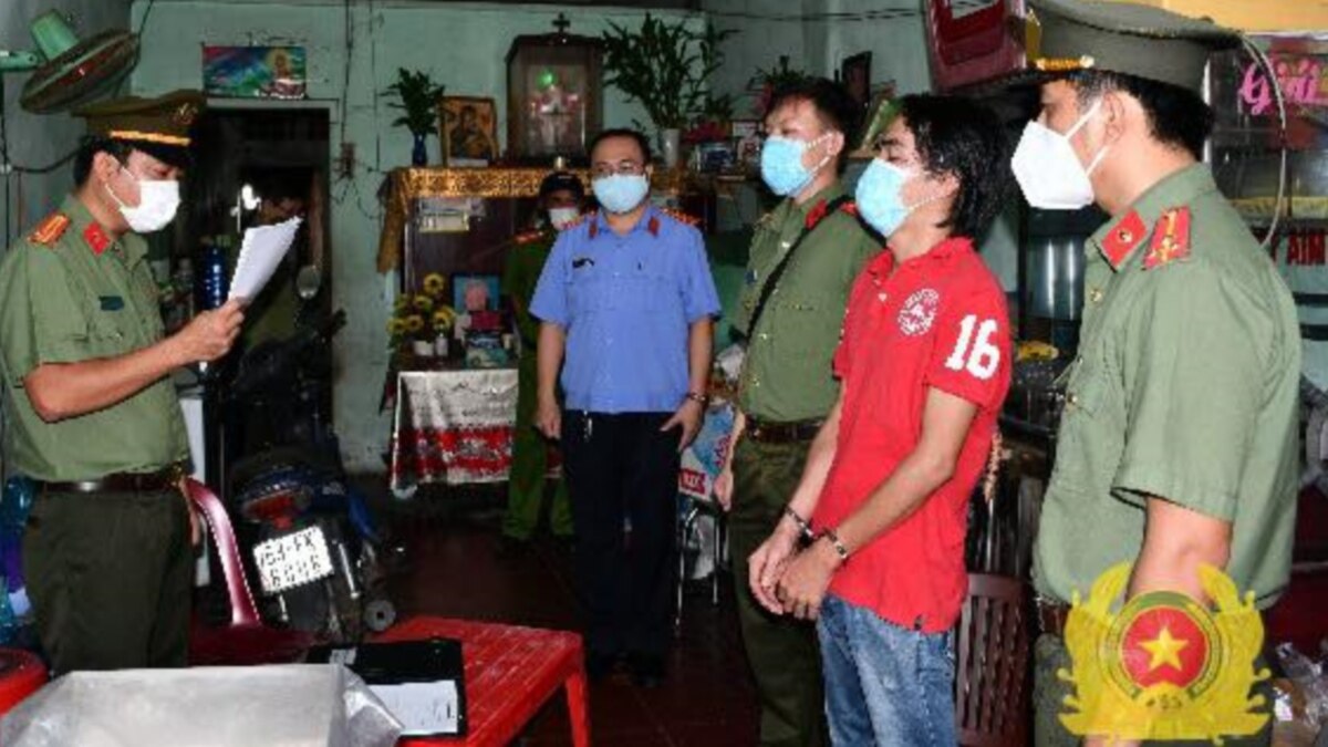 Facebooker chỉ trích đảng bị bắt với cáo buộc 'tuyên truyền chống nhà nước' - Vimarsana News
