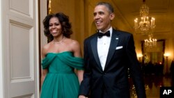 Michelle Obama le ha pedido a sus invitados que practiquen sus pasos de baile para la fiesta que ofrecerá en la Casa Blanca el 18 de enero por su cumpleaños.