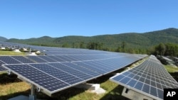 Projet d'énergie solaire de Rutland, Vermont, USA (15 sept. 2015)