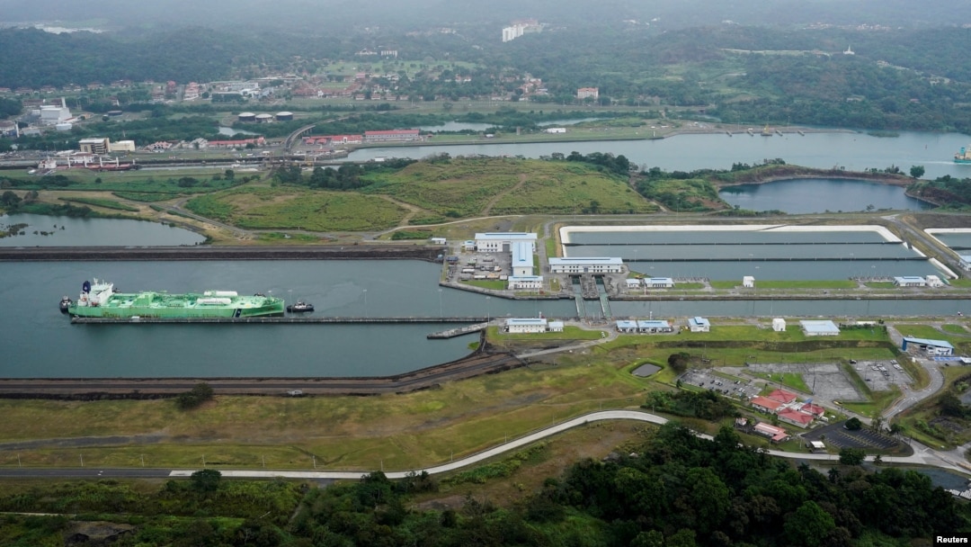 Panama Kanalı'nın havadan görüntüsü