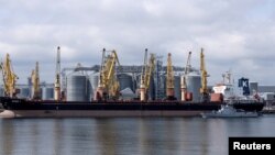 Terminal biji-bijian di pelabuhan Odessa, Ukraina (foto: ilustrasi). Rusia hari Senin (17/7) menghentikan apa yang dikenal sebagai Prakarsa Biji-bijian Laut Hitam. 