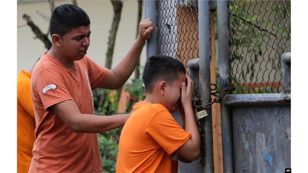 Powerful Earthquake Hits Ecuador