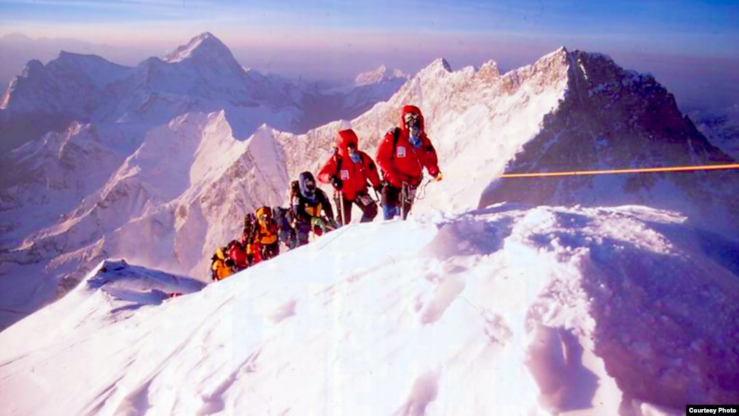 Yuichiro Miura on his way to the Mount Everest summit in 2003. (Miura Dolphins)