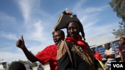  Ansyen kadida alaprezidans Jean-Charles Moise (agoch ) pandan yon manifestasyon nan Pòtoprens. Foto achiv: 22 janvye 2018. 