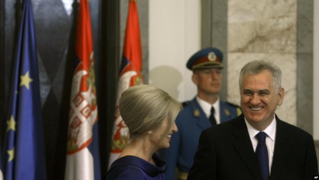 Predsednik Srbije Tomislav Nikolić sa suprugom Dragicom na inauguraciji u Beogradu, 11.jun 2012