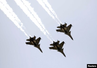 Indian Air Force Planes, Military Bands Pay Tribute to COVID Workers