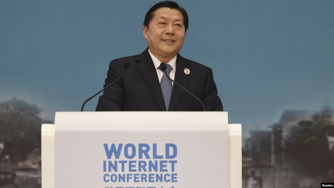 Tokoh sensor Internet China, Lu Wei, berbicara dalam acara konferensi internet dunia di Jiaxing, Zhejiang, 18 Desember 2015 (foto: dok). 