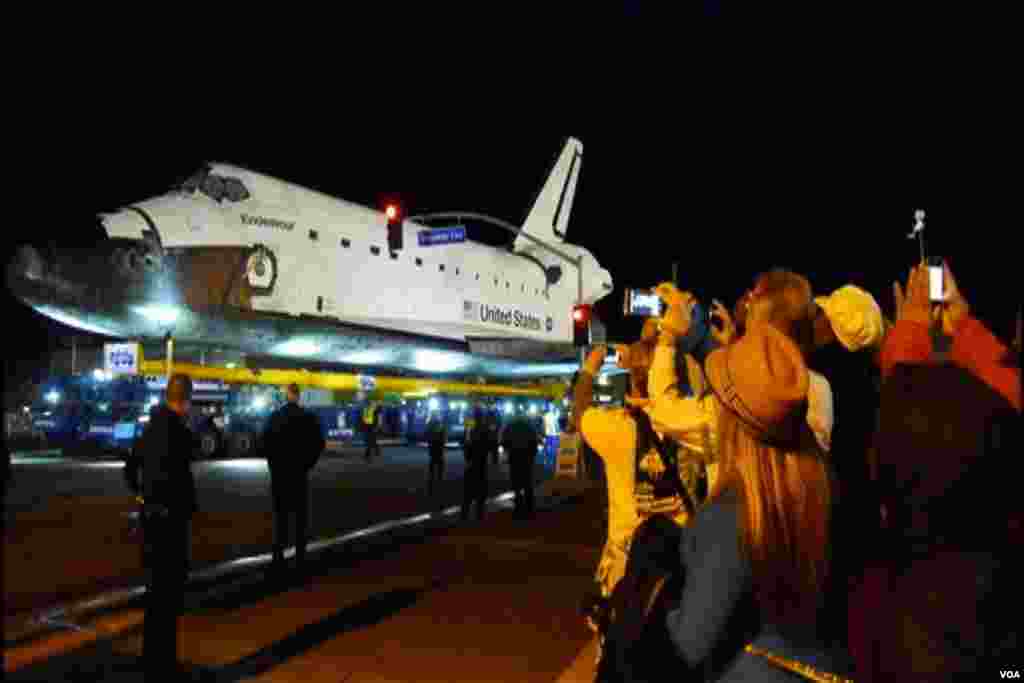 奋进号是手机照相焦点