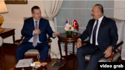 Ministri inostranih poslova Srbije i Tuske, Ivica Dačić i Mevlut Čavušoglu, tokom sastanka u turskom letovalištvu Belek u Turskoj, 19. avgusta 2018.