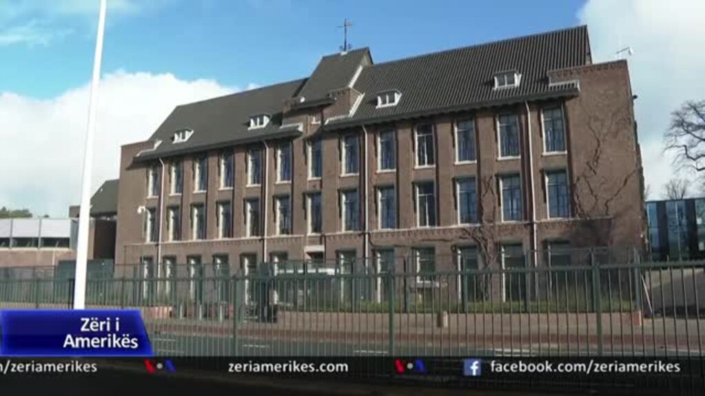 Kosovë, kërkesa e presidentit për parlamentin që të zgjasë mandatin e Gjykatës së Posaçme